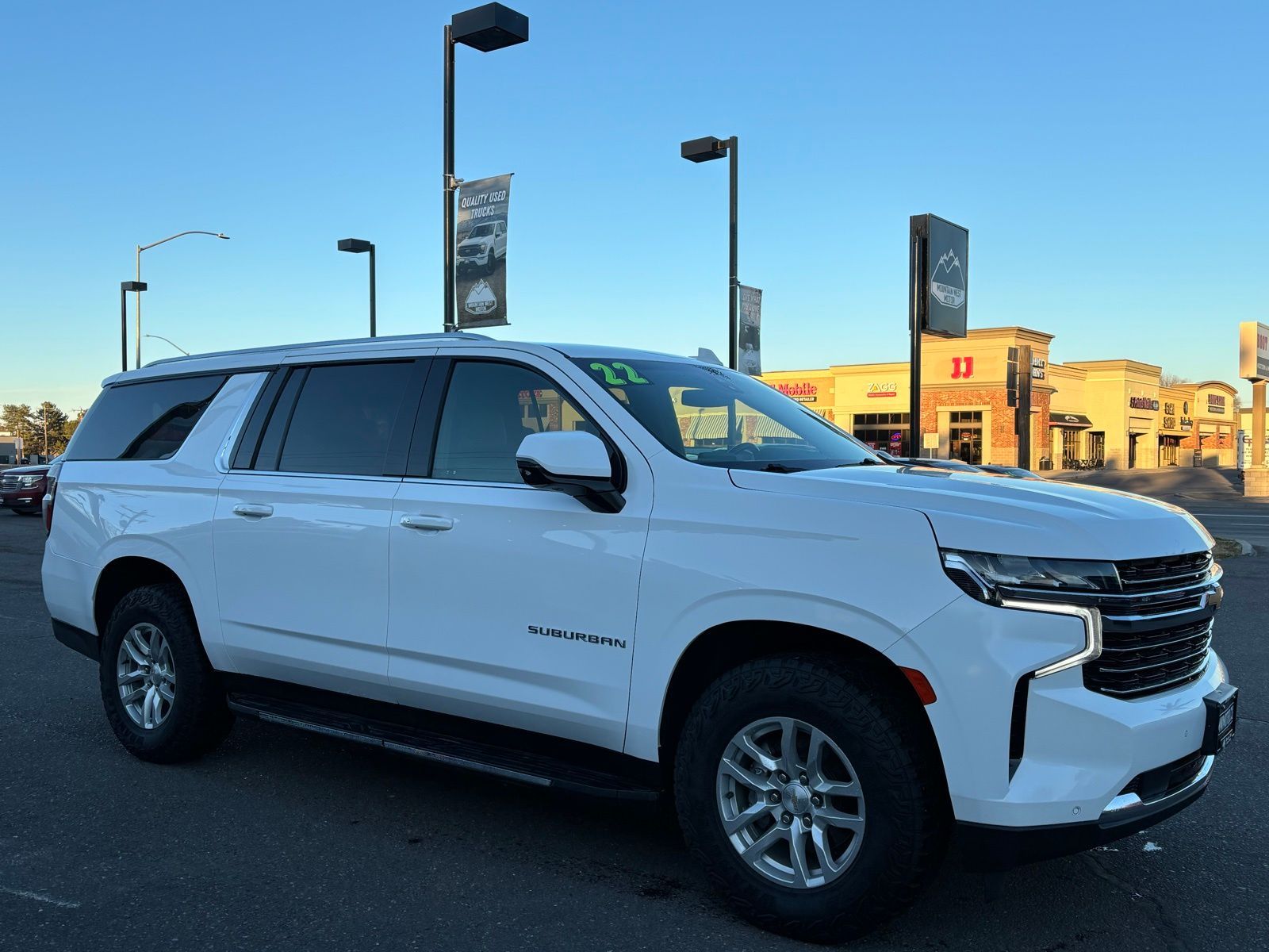 2022 Chevrolet Suburban LT