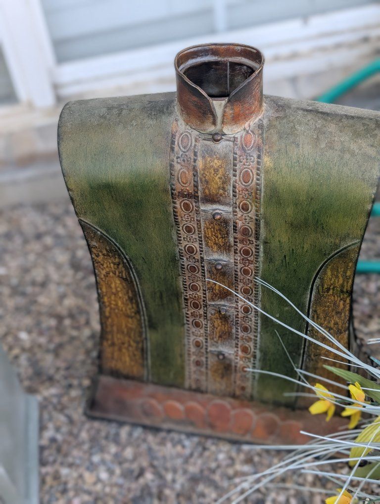 Main image 3