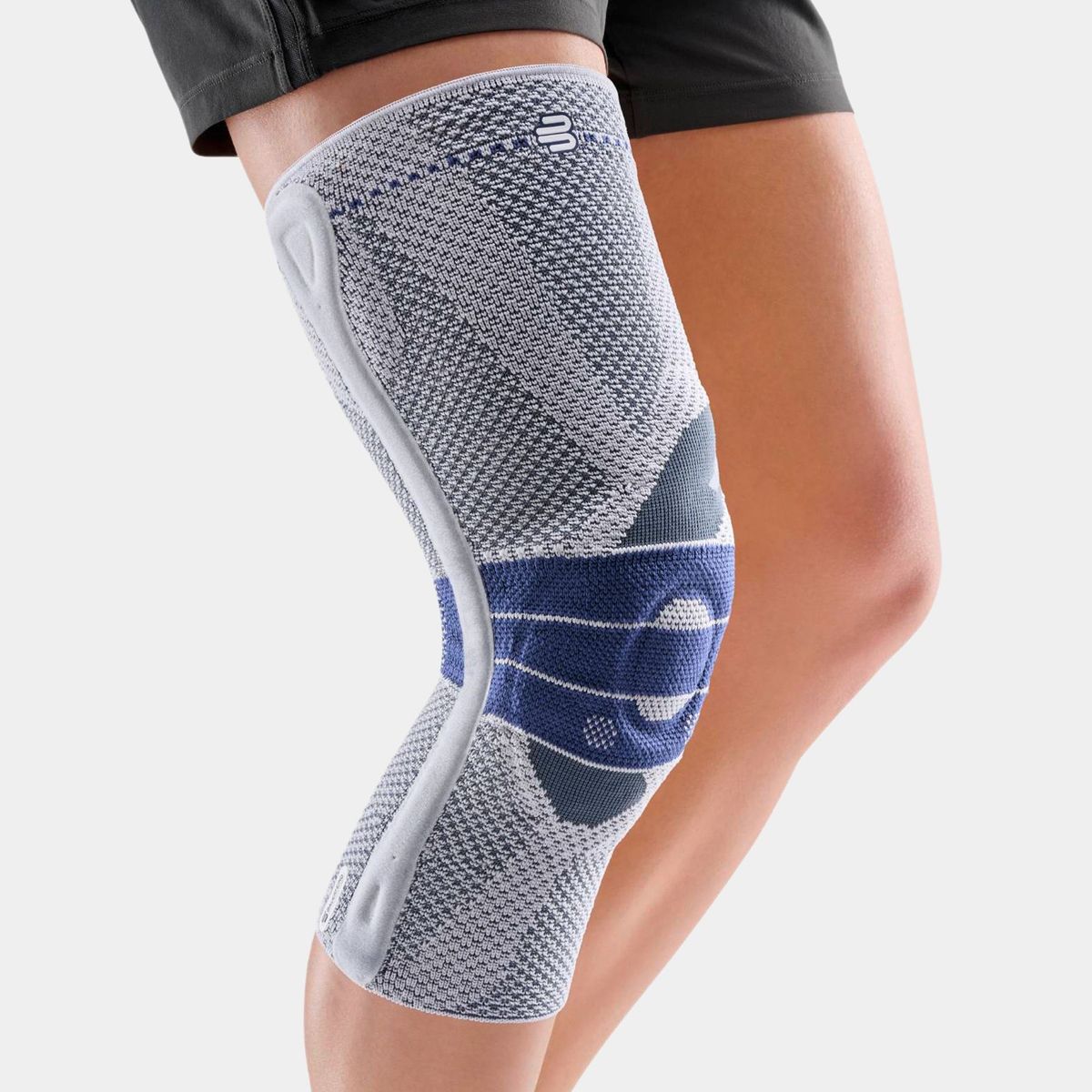 Bauerfeind GenuTrain P3 Active Knee Support Brace, Size 4, Left, Blue/Grey for Patellar Tracking