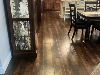 Engineered hardwood 650sq ft