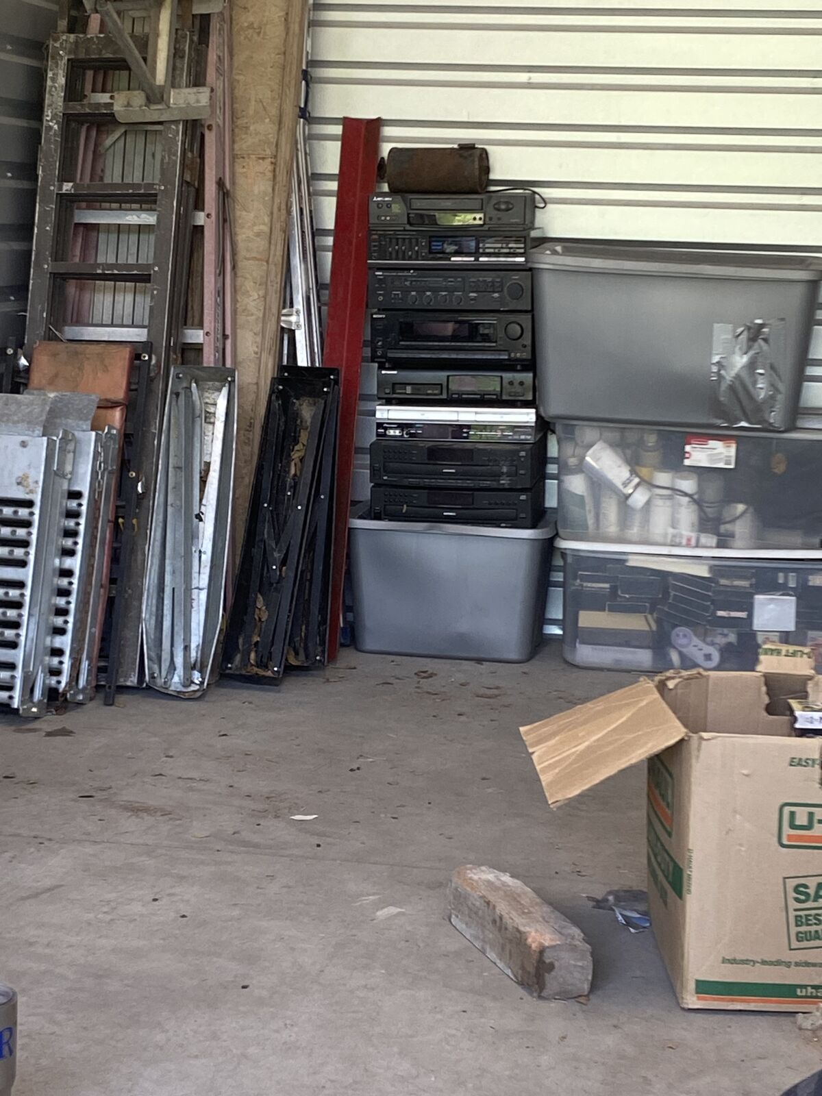 Old stereo equipment with newer small 8 inch speakers