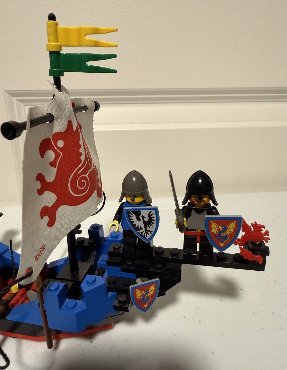 Main image 7