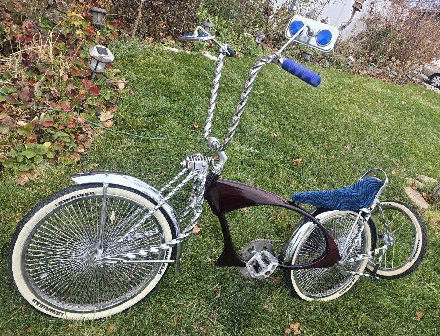 Lowrider Schwinn Bike