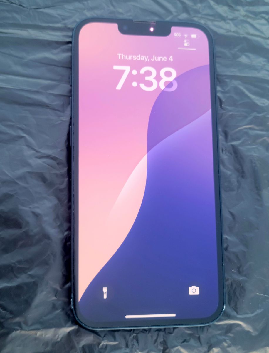 iPhone 13 - 128GB - Factory Unlocked (Midnight) - Great Condition