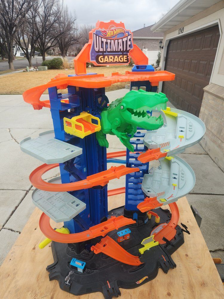 Hot Wheels Ultimate Garage