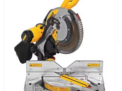 NEW-Dewalt 12" Double Bevel Compound Miter Saw