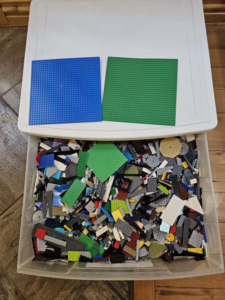 LEGO Miscellaneous Flat Pieces - approx 10 lbs