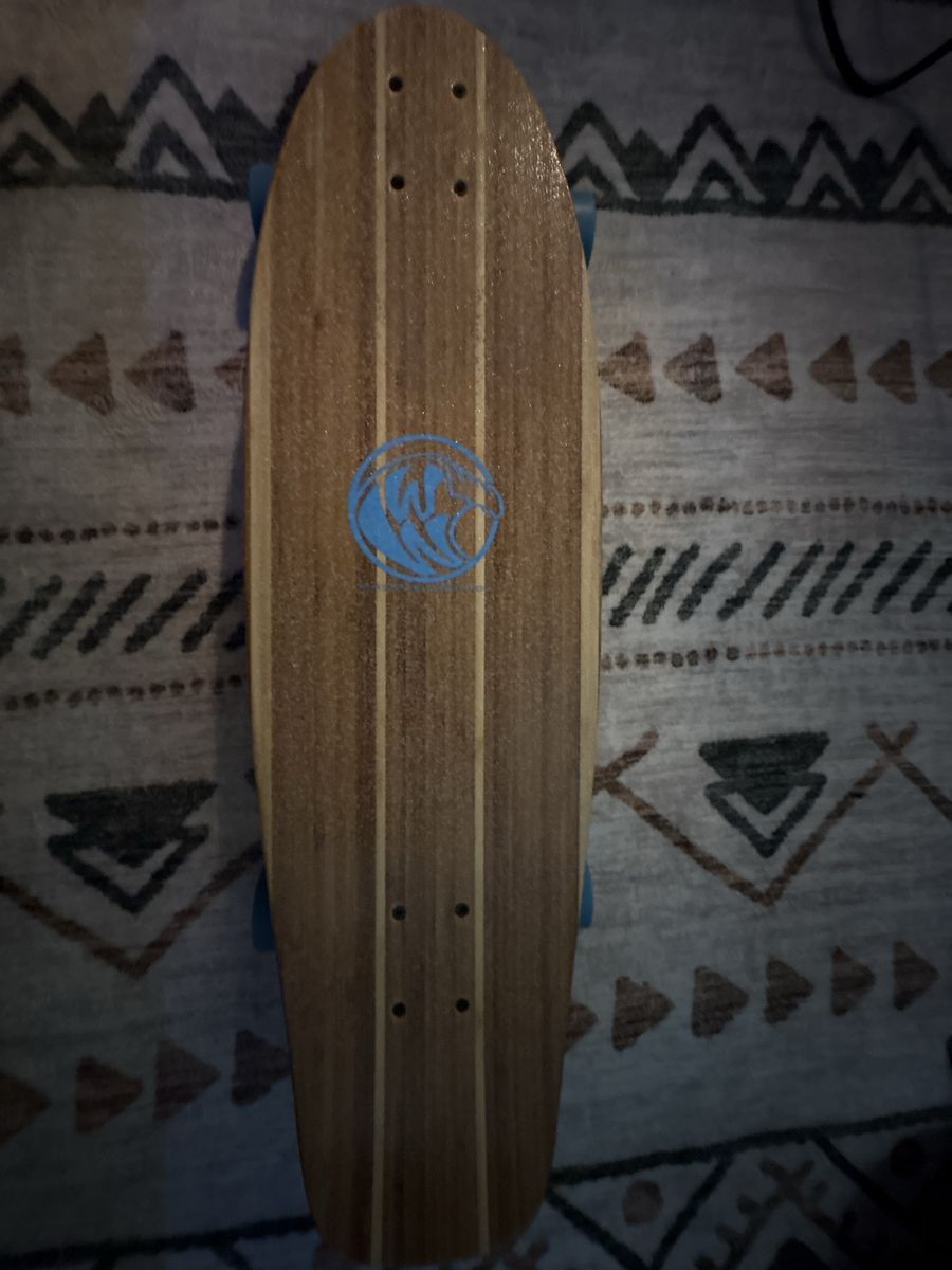 White wave longboard 