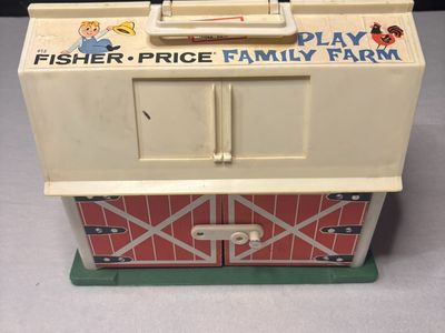 Vintage Fisher-Price Play Family Farm Barn #915