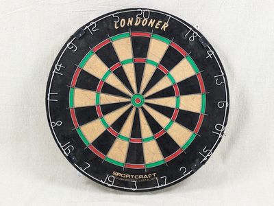 Sportcraft "Londoner" Dartboard Made in the UK on 16/9/93 English Bristle Dar...