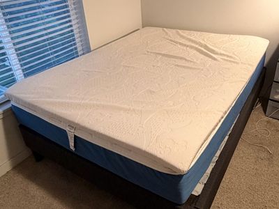 Like-New MyPillow Queen Mattress Set – $1,375+ New – Asking $300 OBO