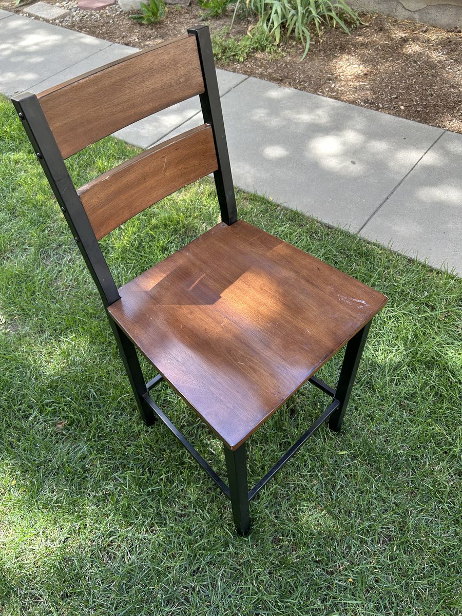 Table with four chairs