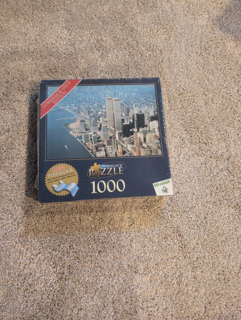 Wrebbit 1000 Piece Perfalock Commemorative Edition World Trade Center Puzzle