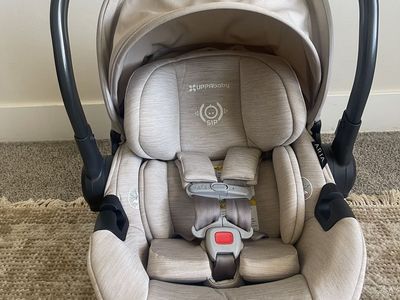 Uppababy Aria car seat