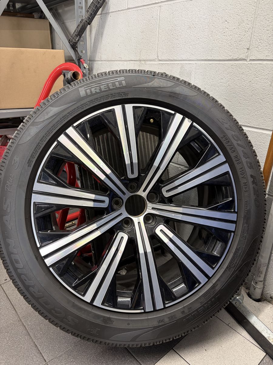 ONE Pirelli Scorpion AS Plus 3 Tire with 20-inch Alloy Wheel - 275/45R20