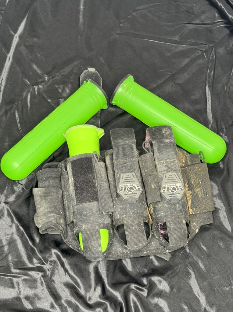 Paintball Pod holder (Pods Included)