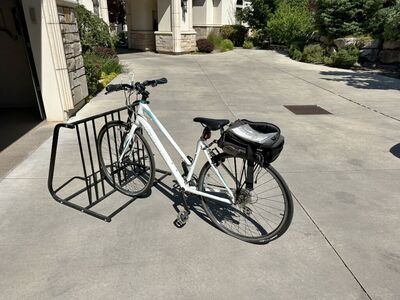 Giant Escape W2 Bike Size M NEED GONE ASAP