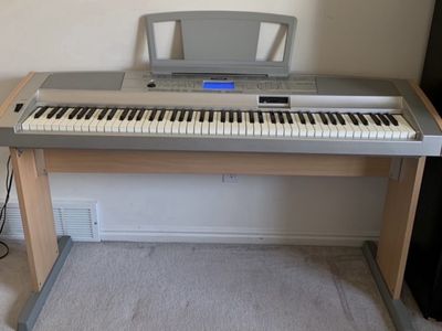 Yamaha 88 Key Touch-Sensitive Digital Piano