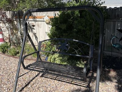 Outdoor Metal Patio Swing Bench - Durable 2-Seater Glider for Garden & Porch