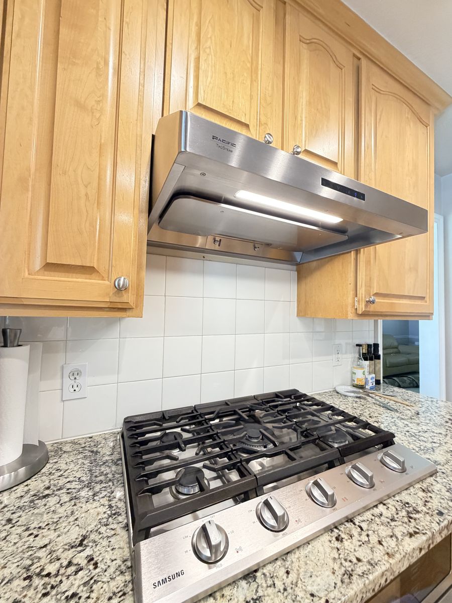 Pacific TruSteam 30" Under Cabinet Range Hood  Stainless Steel, 1000 CFM Auto Steam Cleaning