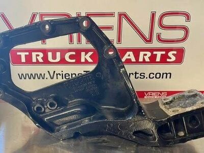 Kenworth Right Spring Hanger for a Peterbilt