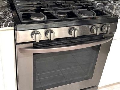 Gas Range Fro Sale - Used
