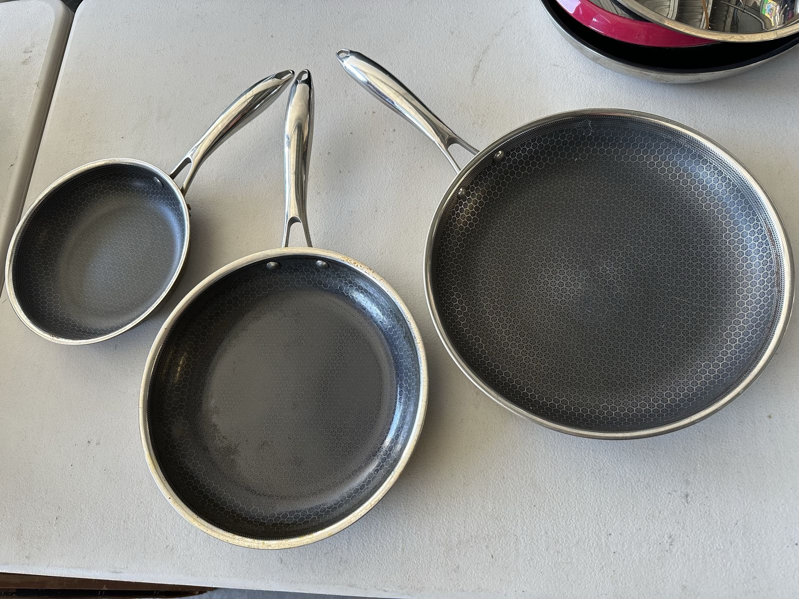 HexClad 3 Piece Frying Pan Set