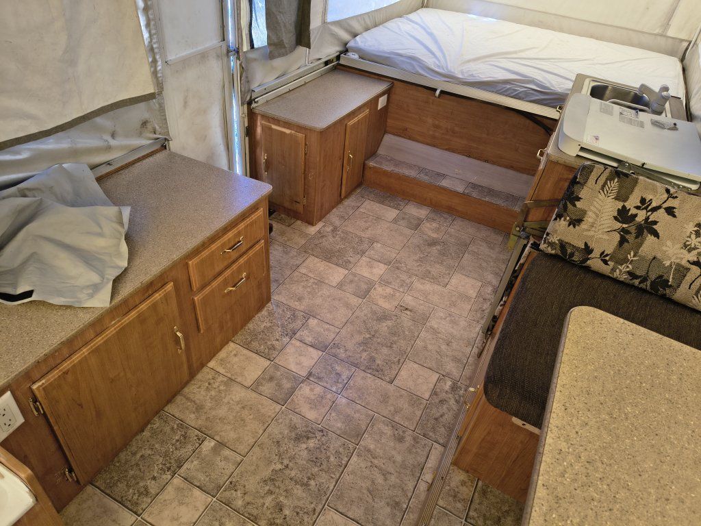 Main image 6