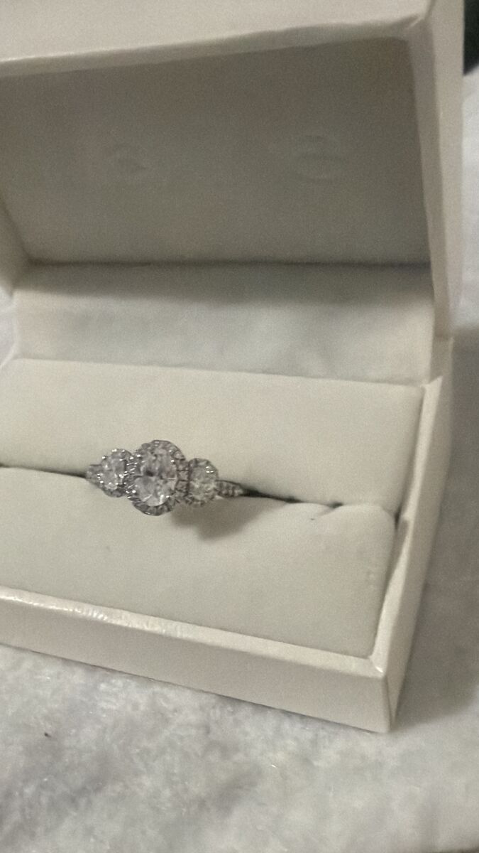 Beautiful diamond ring for past present future