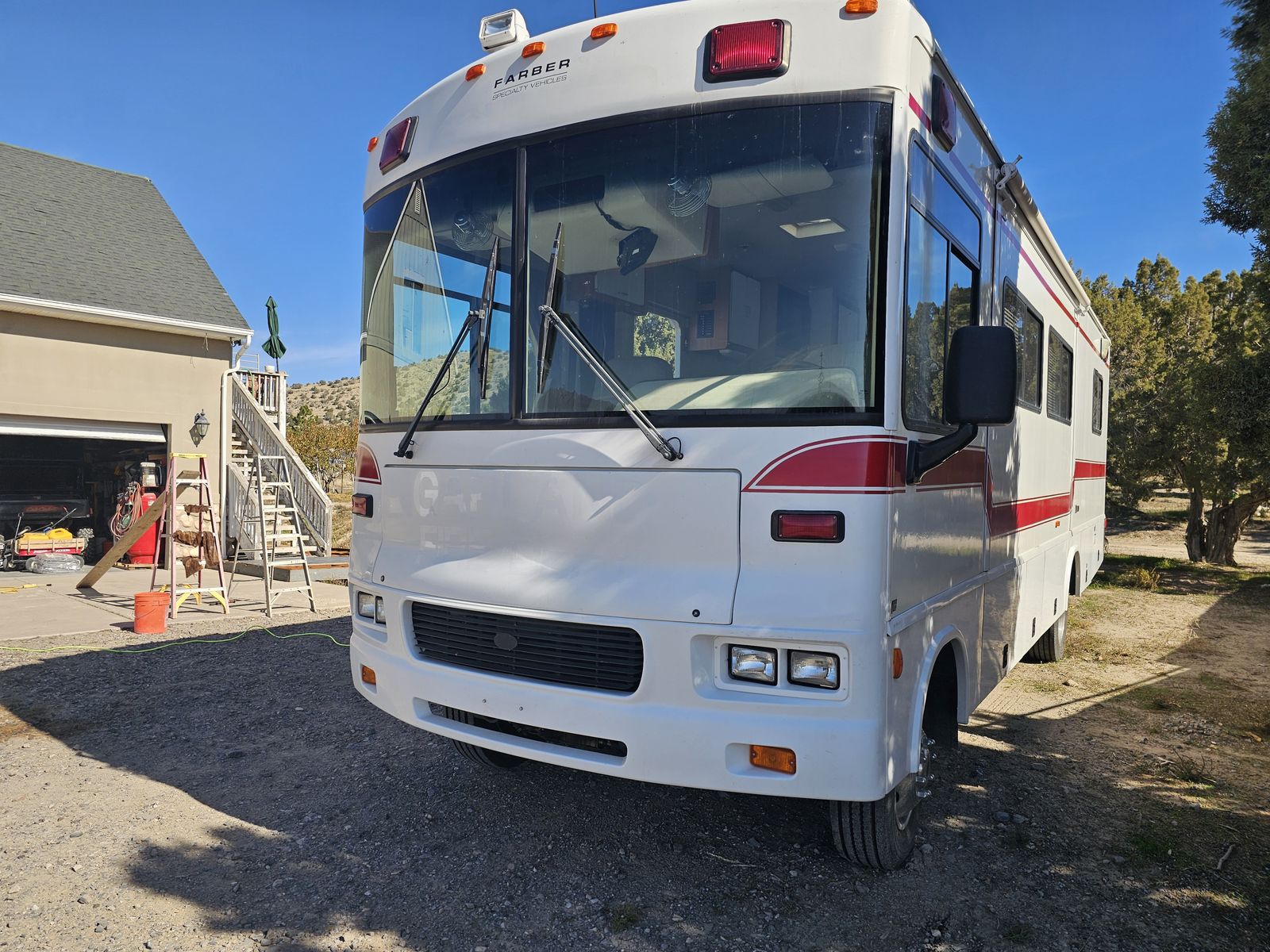 2004 Extra Heavy Duty, mini-home/motor home