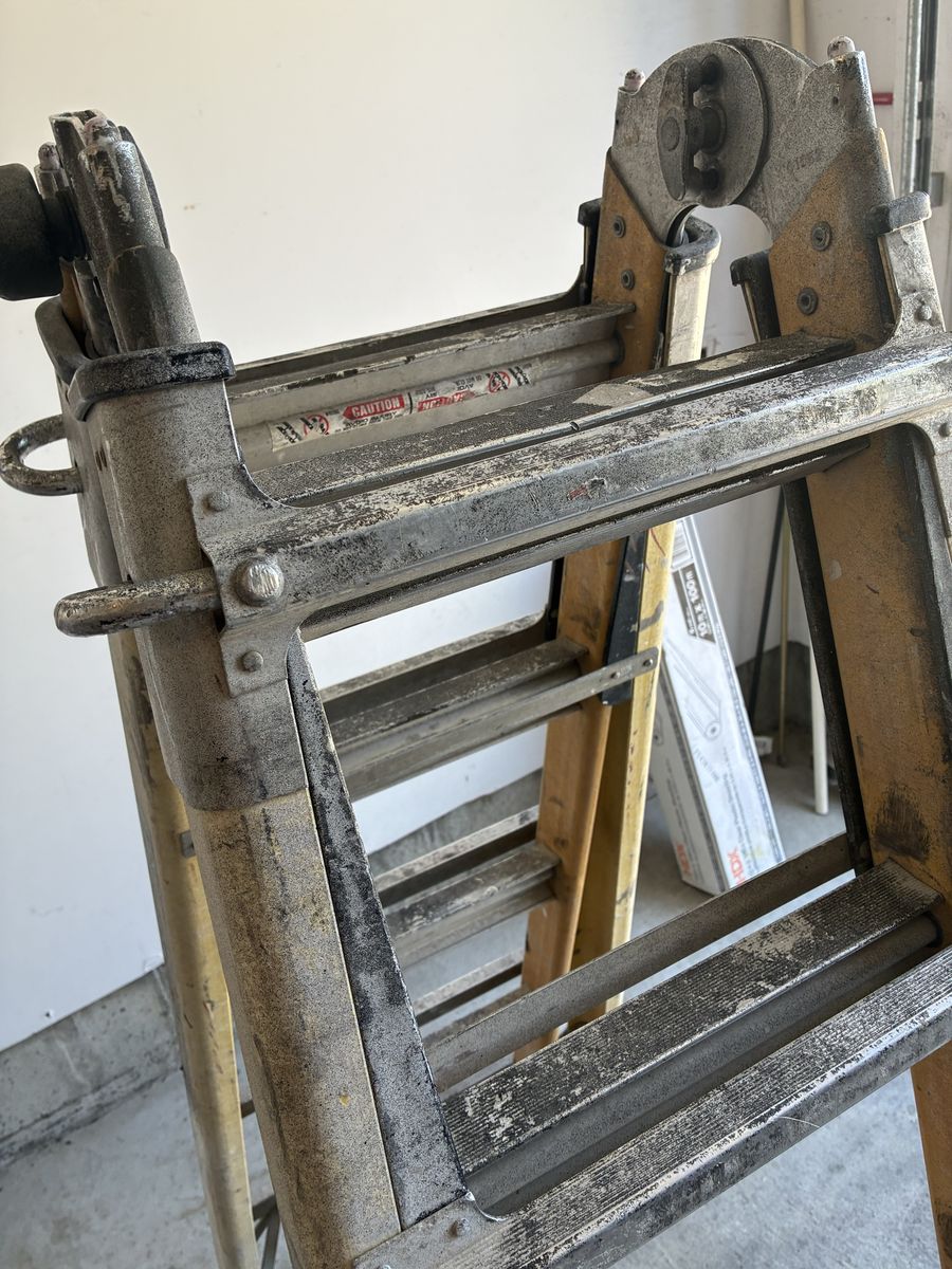 Main image 4