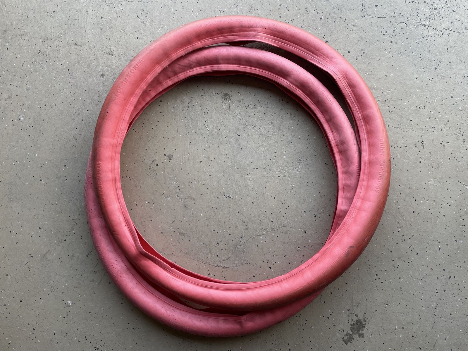 Tonnus Armour 27.5”. Bike tire tube protectors.
