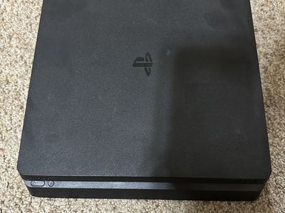 PlayStation 4 Slim