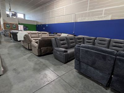 Power Reclining Sectionals – Overstock Clearance