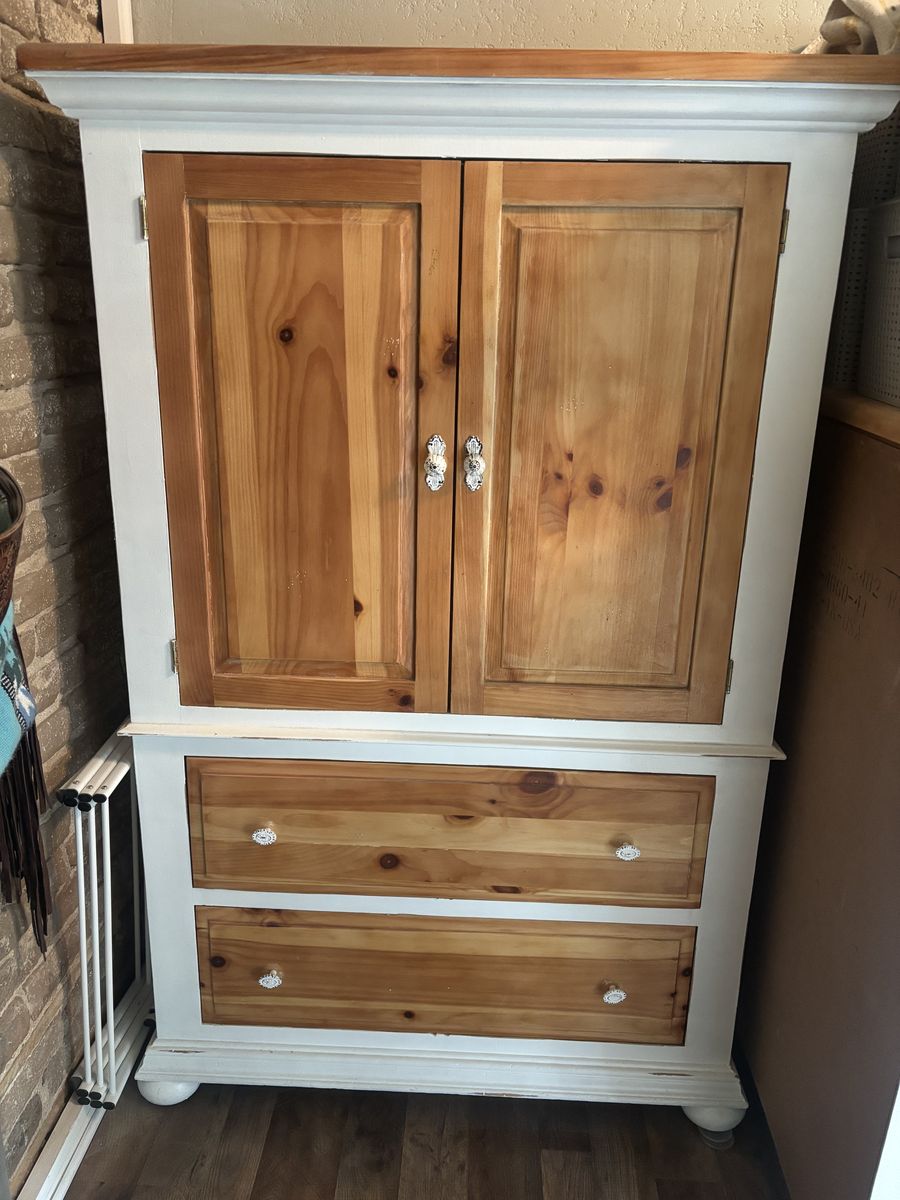 Armoire