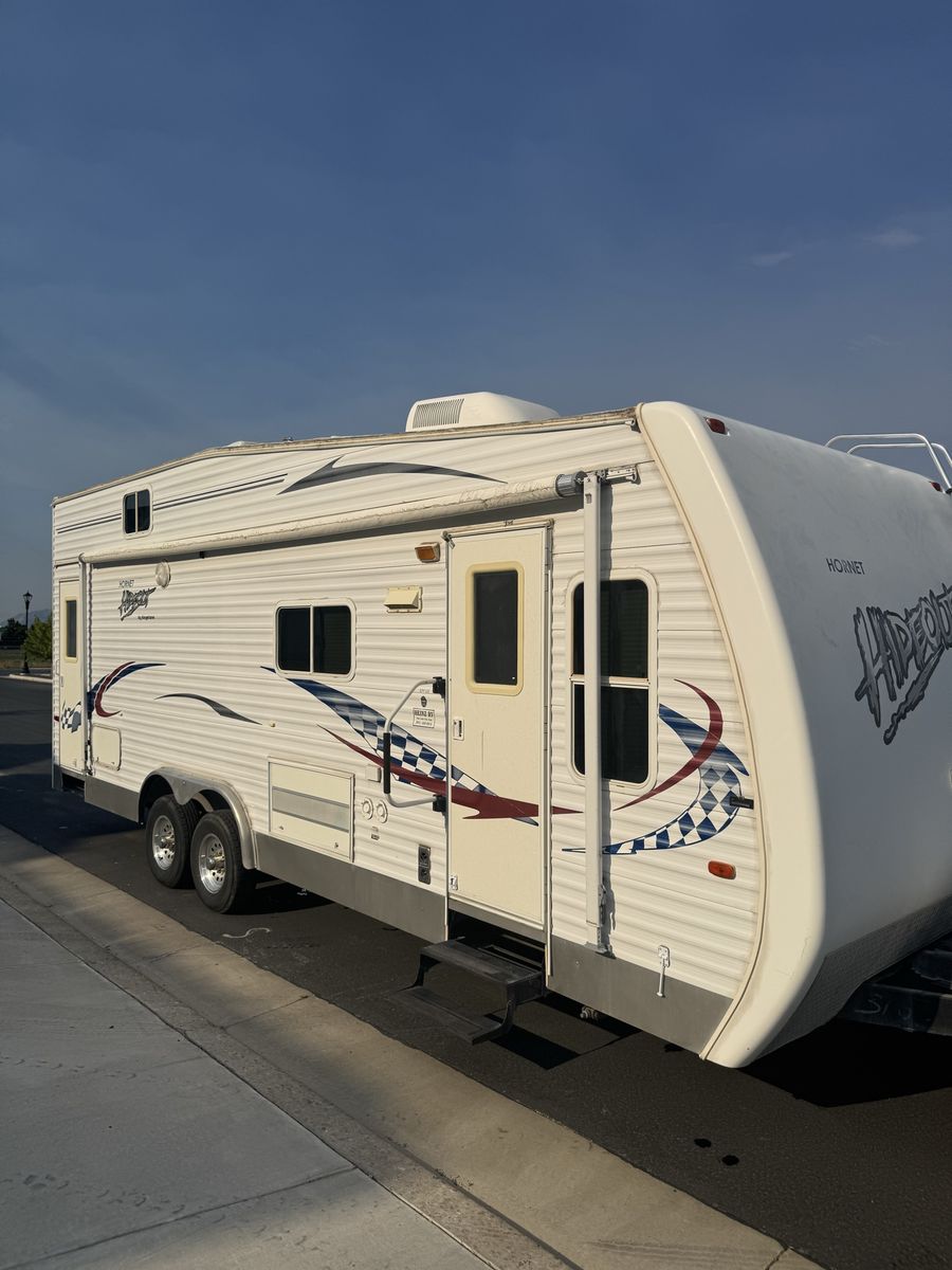 2005 Keystone Hornet Hideout Toy Hauler