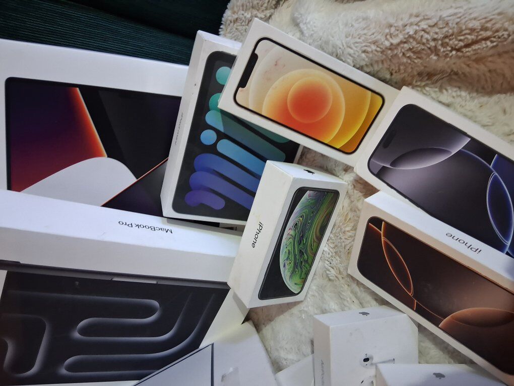 boxes only macintosh, iphone, ipad, Air books,airp