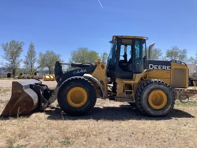 2010 Deere 644k
