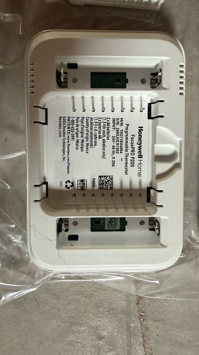 Main image 3