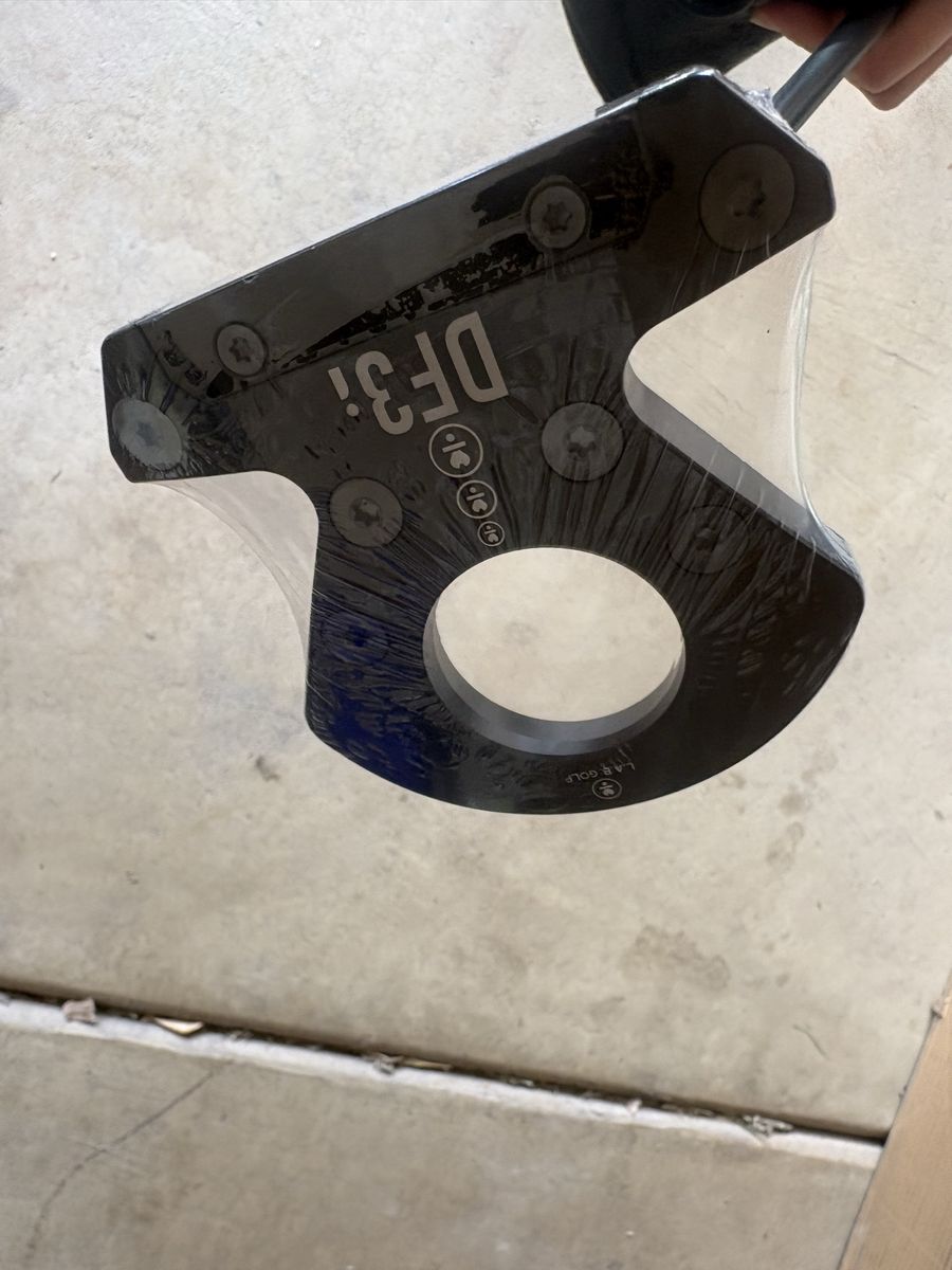 Main image 7