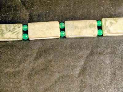 Vintage Jade bracelet with sterling silver 925 clasp. Excellent condition located in Roy