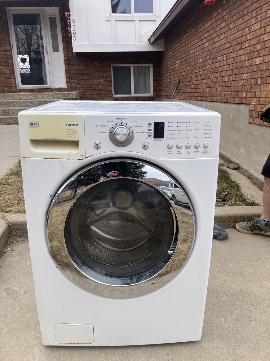 LG TROMM Front Load Washer - White, Used, Fully Functional
