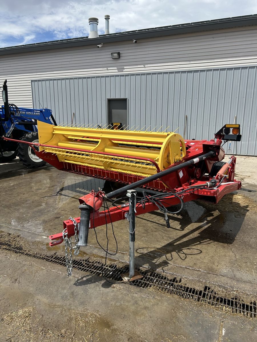 Lightly Used 2021 New Holland 488 Haybine Pull Type Swather