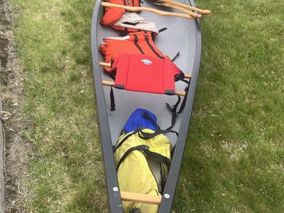 We no nah 17ft canoe