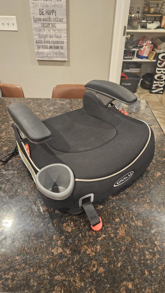 Graco Turbo Booster Car Seat with Cup Holders