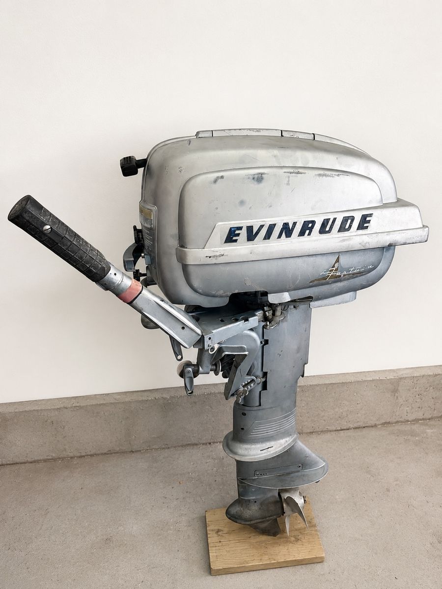 Evinrude 15 hp Outboard Motor