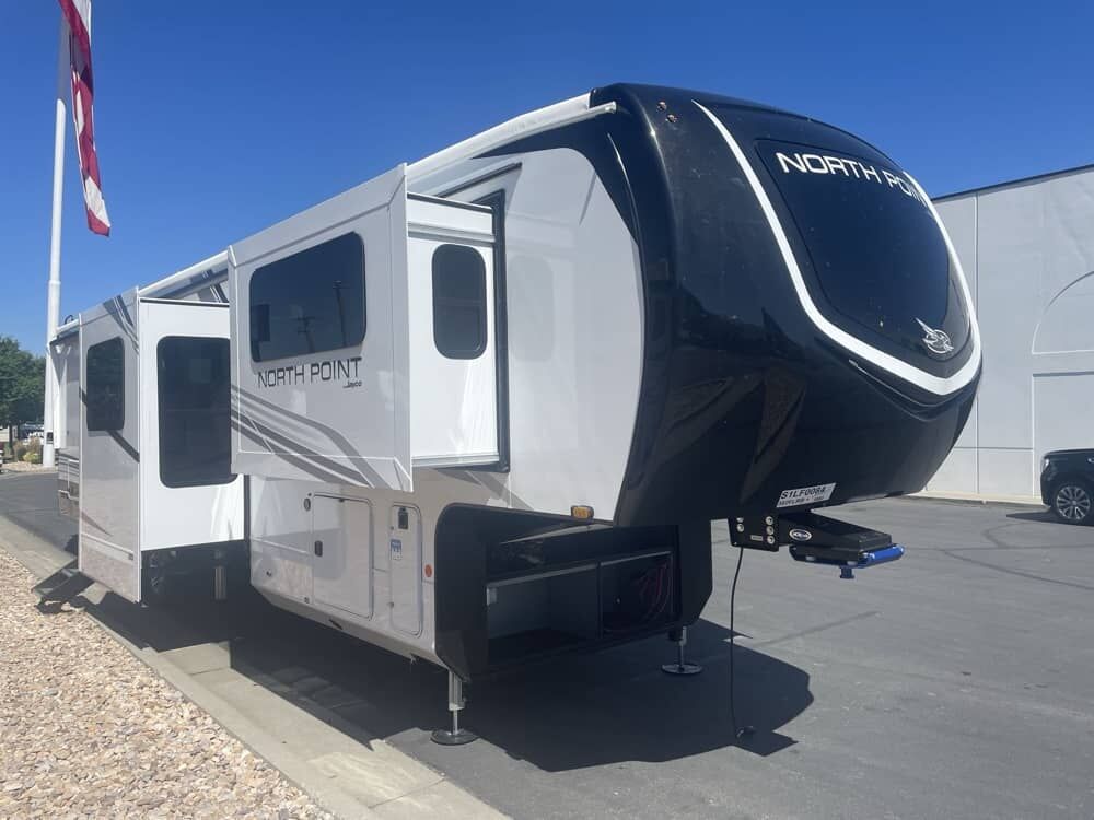 2025 Jayco North Point 382FLRB