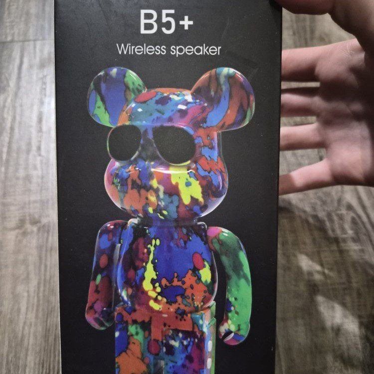 New B5+ Bear Shaped Wireless Bluetooth Speaker Paint Splatter Design