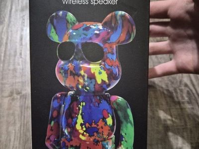 New B5+ Bear Shaped Wireless Bluetooth Speaker Paint Splatter Design