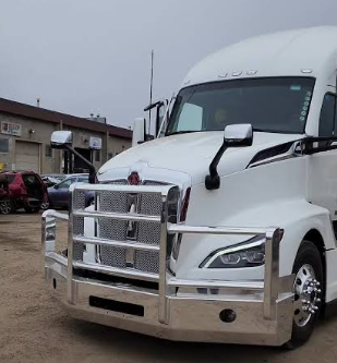 Used Herd Stainless Steel Bumper – 2017 Kenworth T680
